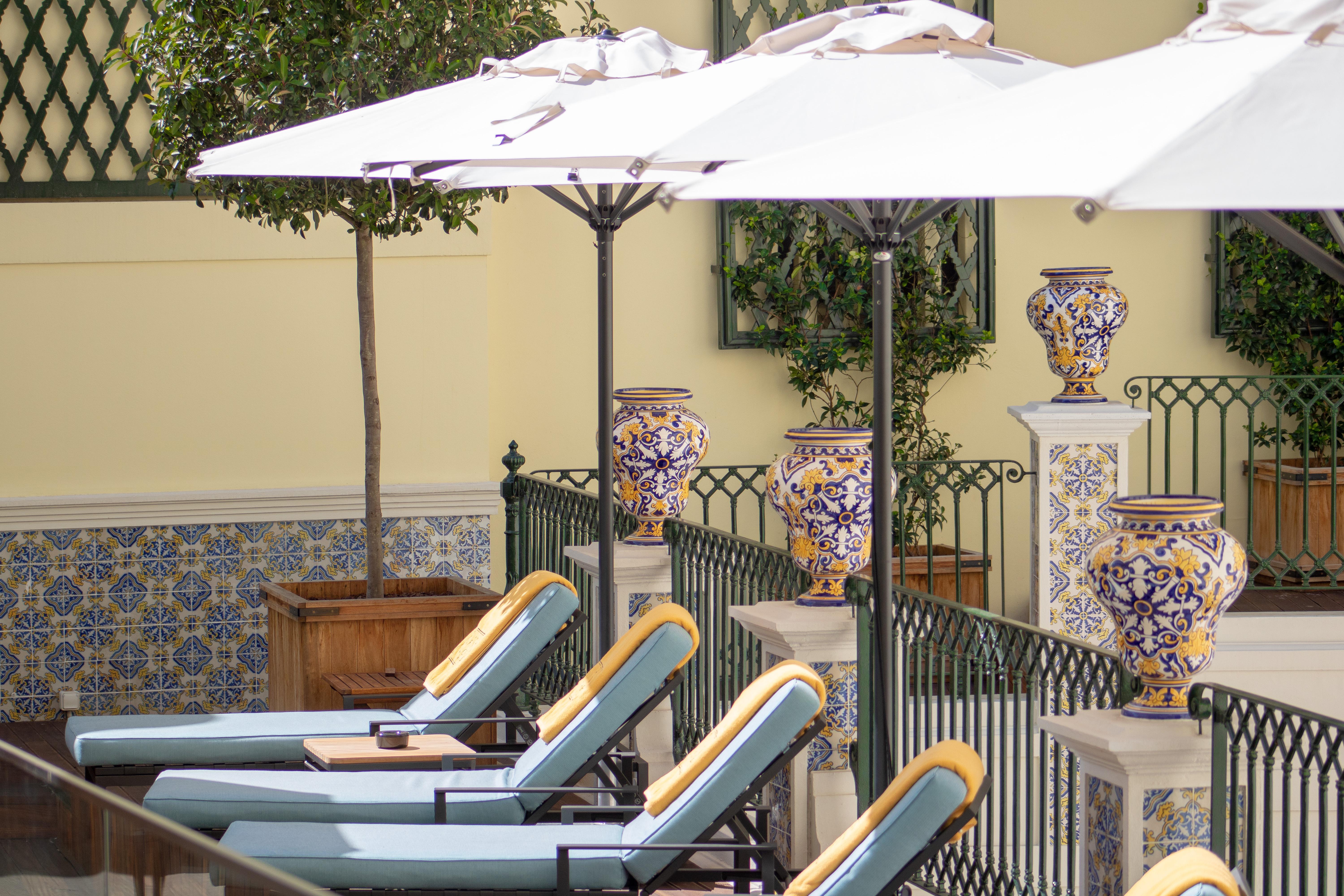 إنفانت ساجريه -فندق لاكشري هيستوريك بورتو المظهر الخارجي الصورة The pool at the Hotel