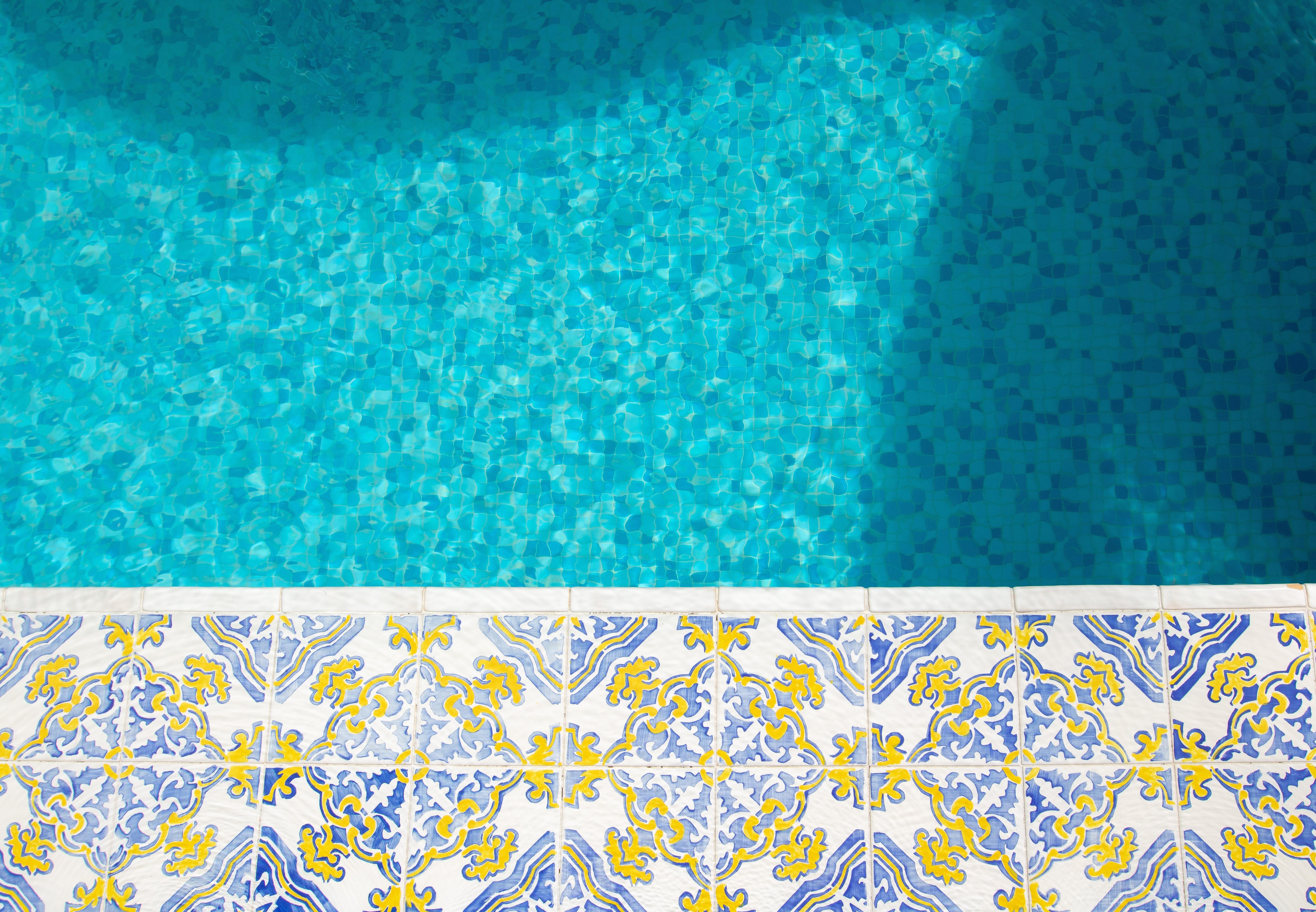 إنفانت ساجريه -فندق لاكشري هيستوريك بورتو المظهر الخارجي الصورة A swimming pool in Spain